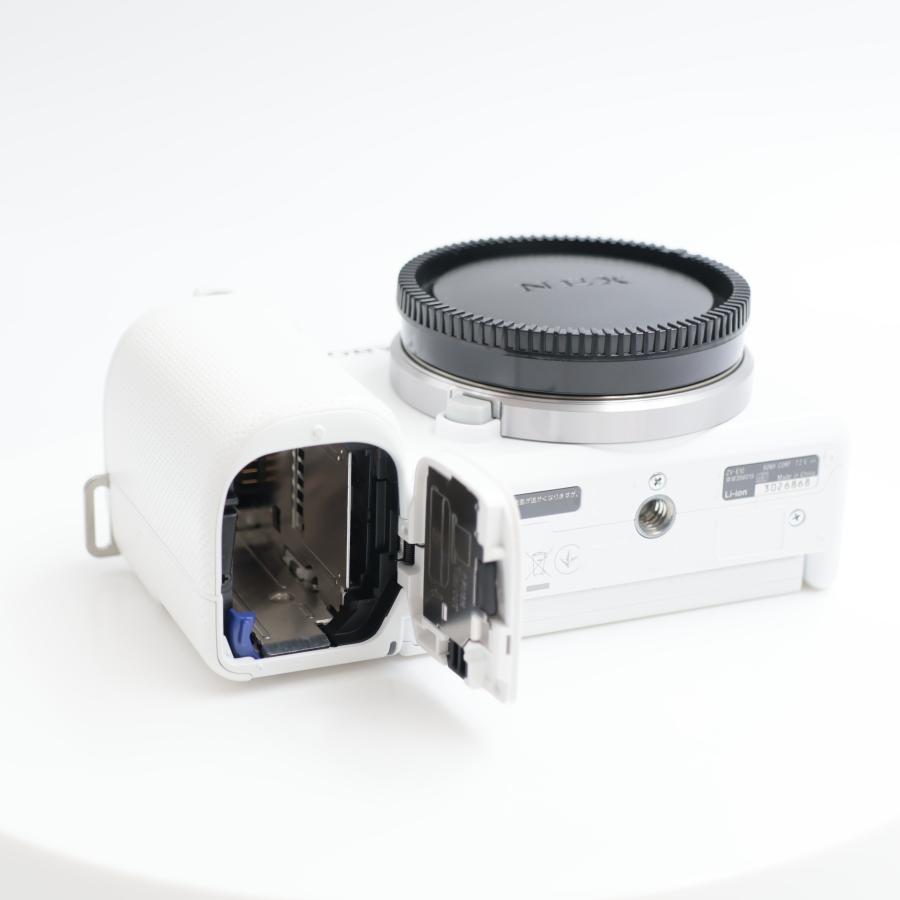 シャッター数457枚 SONY ZV-E10 W VLOGCAM APS-C ミラーレス一眼 ボディ ホワイト ソニー |  | 07