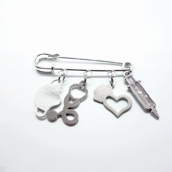 ピンズ ピン バッジ ブローチ バッヂ 安全ピン ( 医者 看護婦 注射