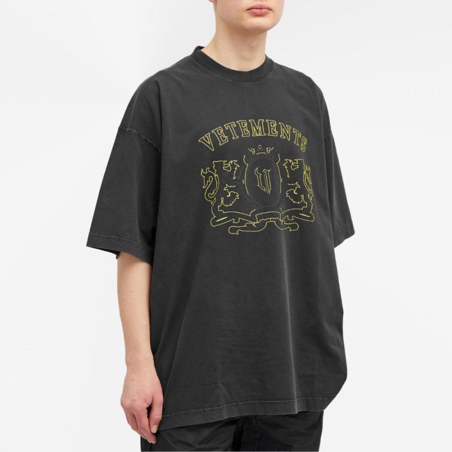 ヴェトモン (Vetements) メンズ Tシャツ トップス Vetements Royal Logo T-Shirt (Black/Yellow)｜nul-select｜02