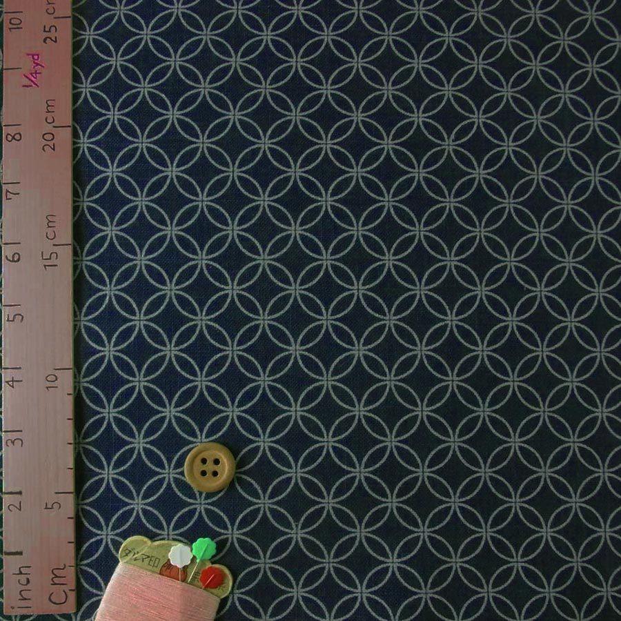 和柄コットン生地・藍染調 七宝つなぎ 10cm単位 切り売り |  | 02