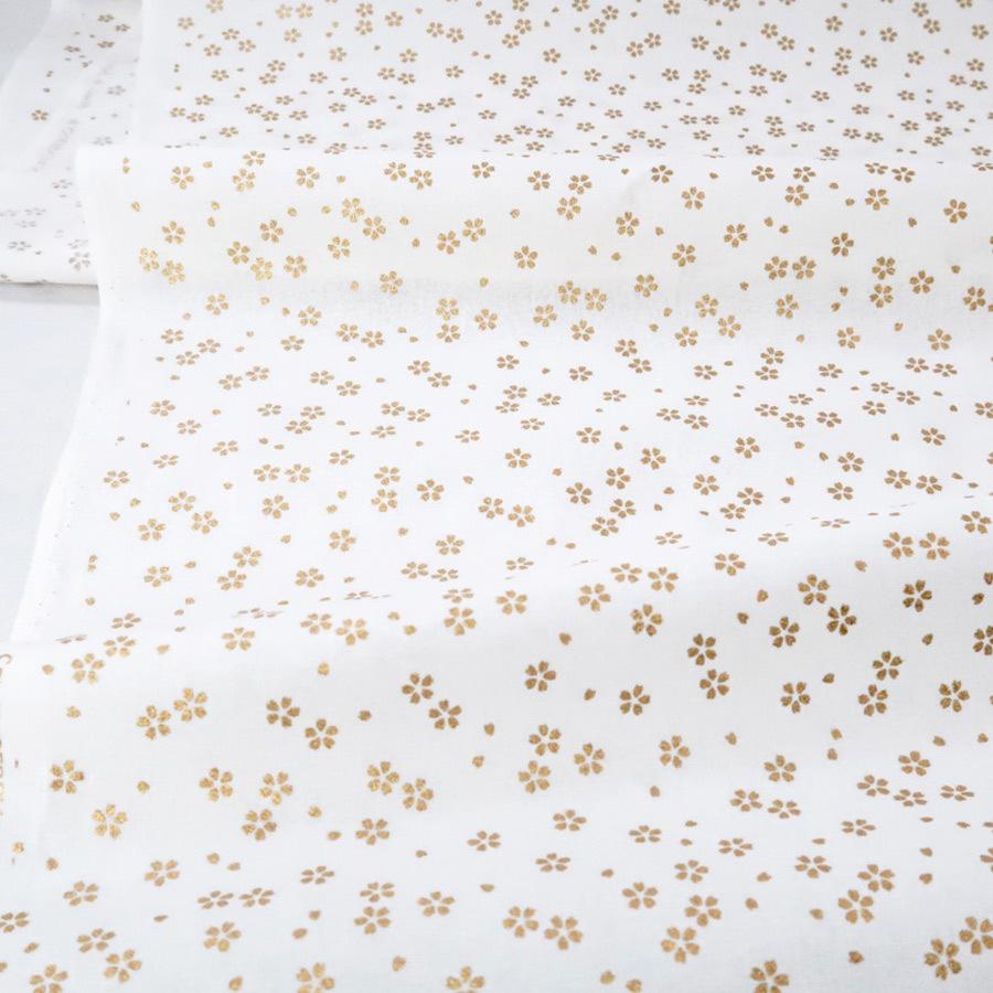 和柄コットン生地 金の小桜(白) 10cm単位 切り売り |  | 03