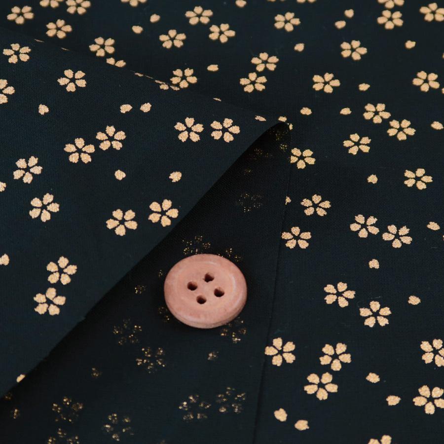 和柄コットン生地 金の小桜(黒) 10cm単位 切り売り |  | 01
