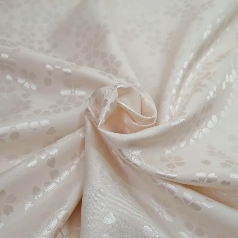 ポリエステル生地 W巾 サテンジャカード 桜模様(アイボリー) 10cm単位 切り売り |  | 04