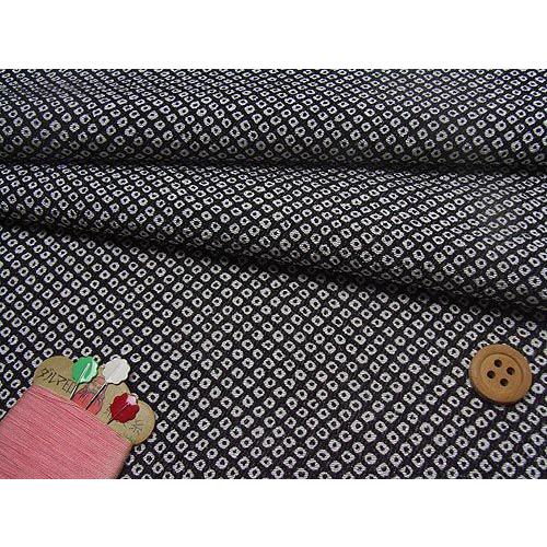 ちりめんカットクロス・疋田しぼり（黒）23×33cm |  | 01