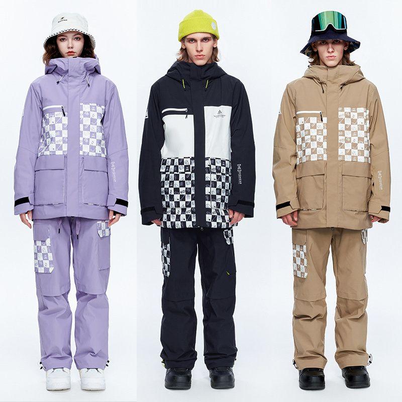 流行りのチェック柄ですスノボウエアセット
