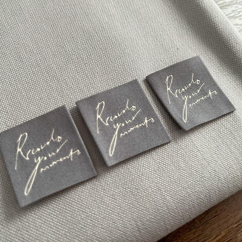 20を500枚、21を200枚　刺繍タグ ハンドメイド刺繍タグ 【3枚セット】商用利用可 タグ アルファベット