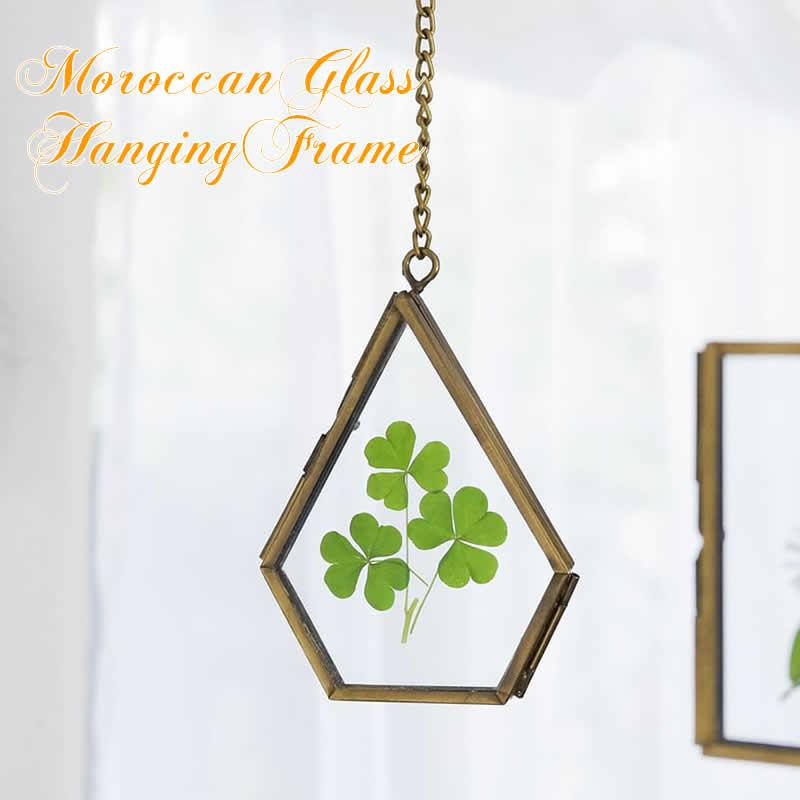 アンティーク】アイアンフレーム 吊り下げ式 ガラス 小物入れ