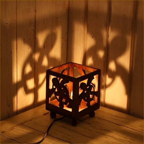 ホヌ柄 木製照明