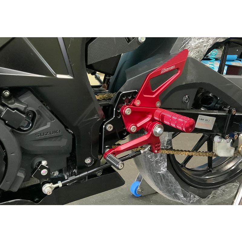 GSX GSX-R125 GSX-S125 バックステップ赤 ABS対応4ポジション＋