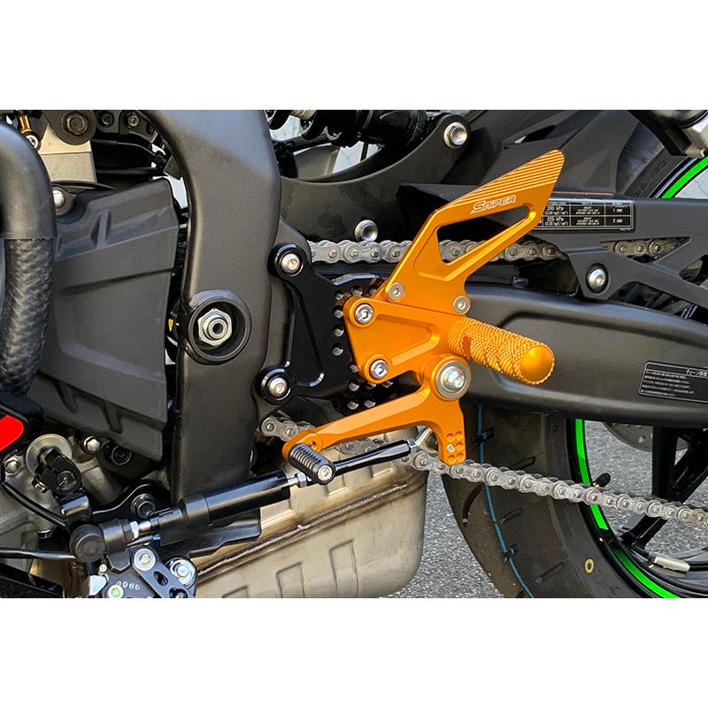 Ninja NINJA ZX-25R ZX-4R SE ストリート用 バックステップ 金 Ninja NINJA ZX-25R ZX-4R SE ストリート用 バックステップ 金