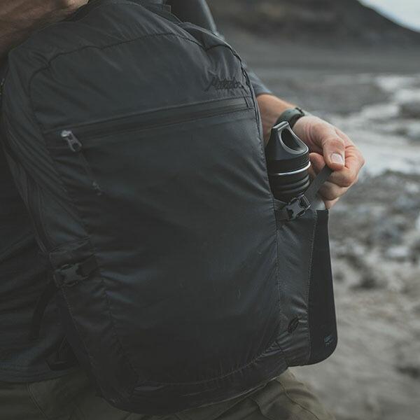 マタドール フリーフライ16 パッカブルバックパック 16L ブラック