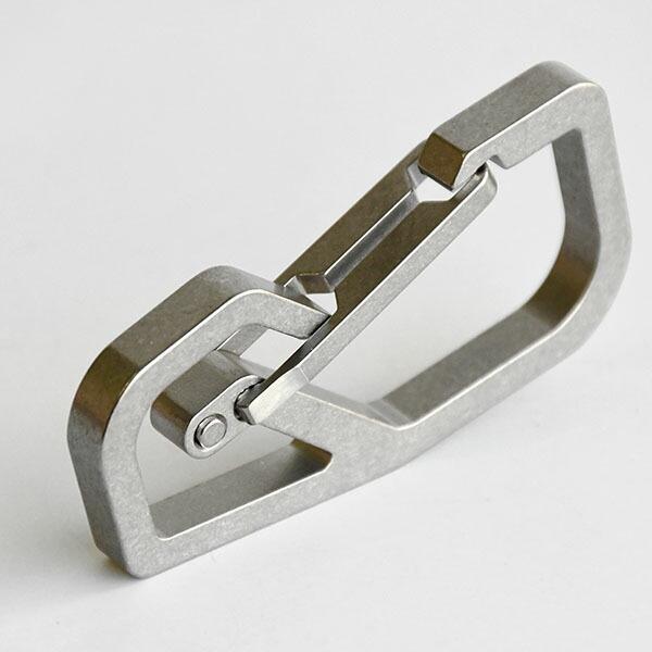 ハンドグレイ チタン製キーカラビナ（キーリング付属） HANDGREY H
