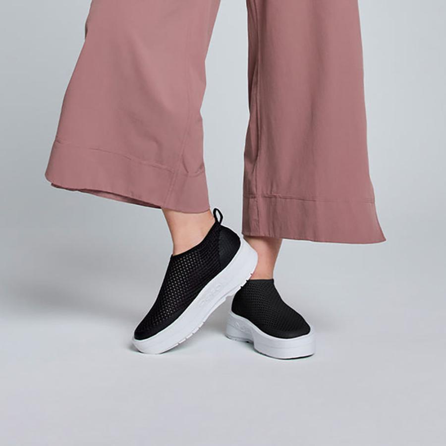 【超美品】Oofos Oomega Chukka ウーメガチャッカ 楽天市場】ウーフォス/OOFOS Women's OOmega Chukka（ウーメガ