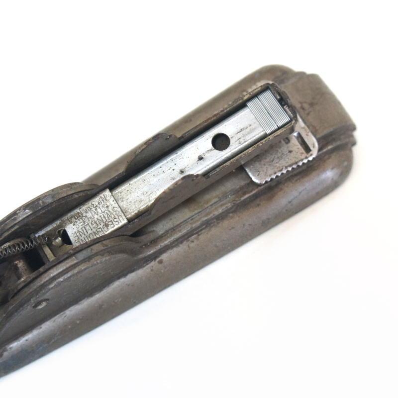 【送料無料】ホチキス ステープラー U.S.A 米国 1950s スチール文具 事務用品 鉄 アールデコ調 オールド ビンテージ アンティーク |  | 09