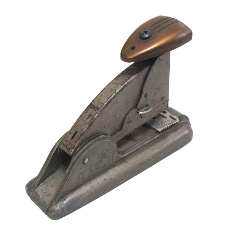 【送料無料】ホチキス ステープラー U.S.A 米国 1950s スチール文具 事務用品 鉄 アールデコ調 オールド ビンテージ アンティーク |  | 03