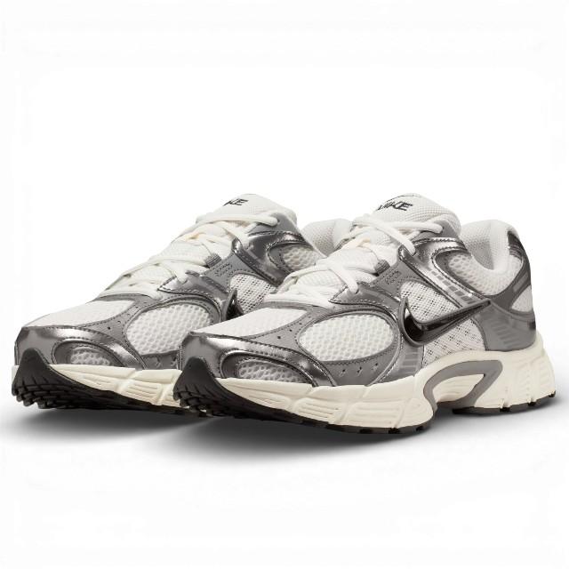 NIKE（ナイキ） NIKE V5 RNR HJ5228 ランニングスタイル メンズ 靴