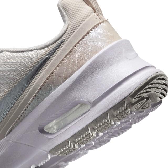 NIKE（ナイキ） エア マックス ニュアクシス SE IB4341-100 ウィメンズ