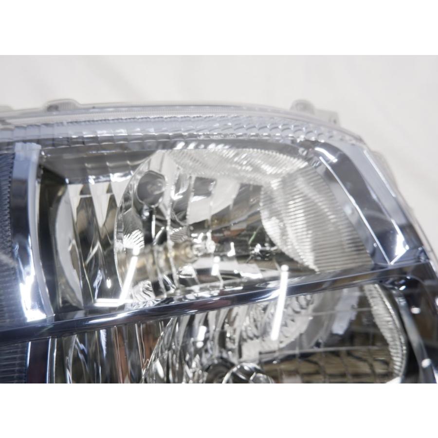 200系 ハイエース 3型 2型 1型 HID ヘッドライト レジアスエース