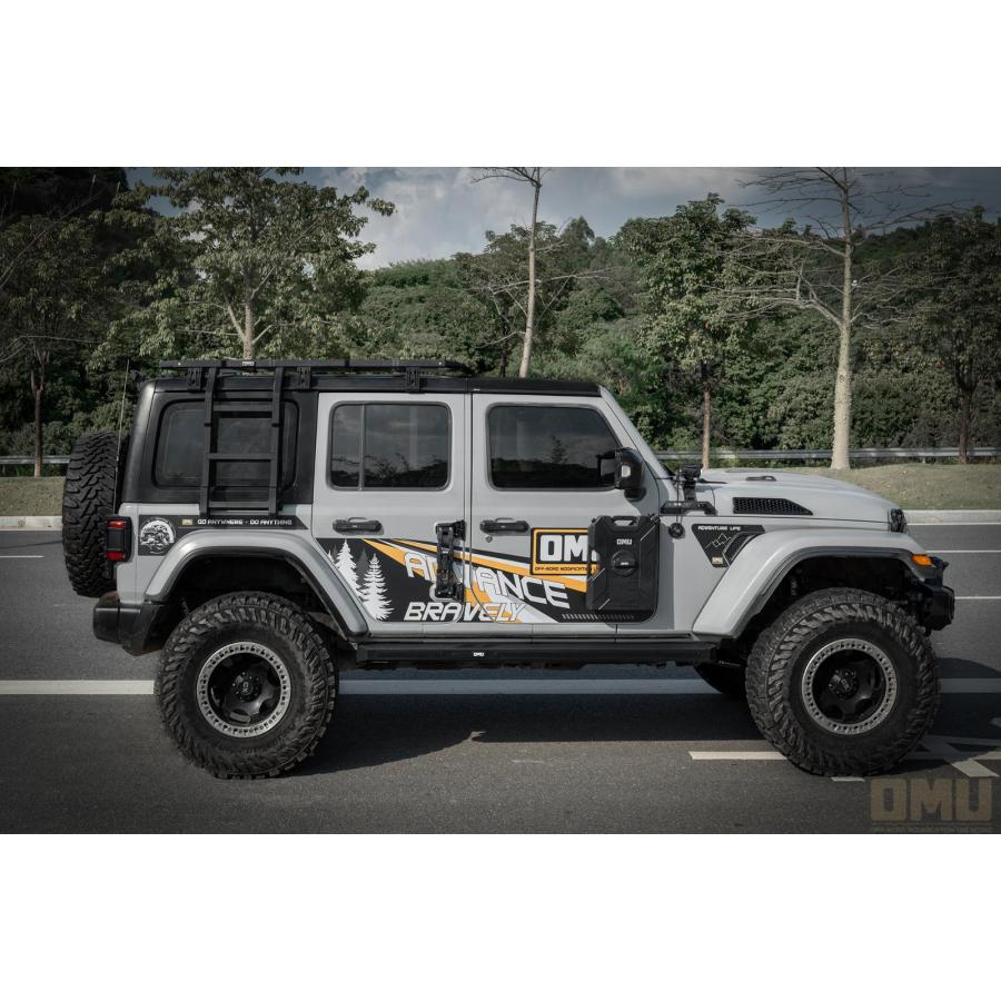 OMU ジープ ラングラー JL 用 カーボン & アルミ 軽量で高強度! サイド