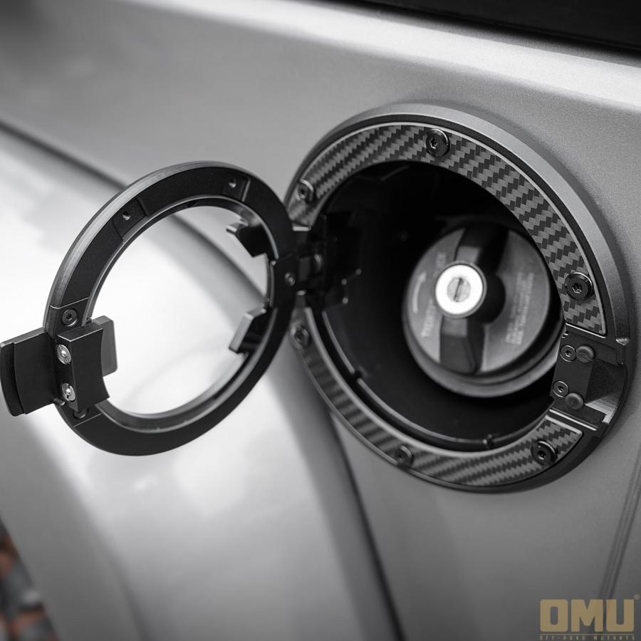 WF PERFORMANCE ラングラー JK用 OMU GENESIS カーボン 給油口カバー