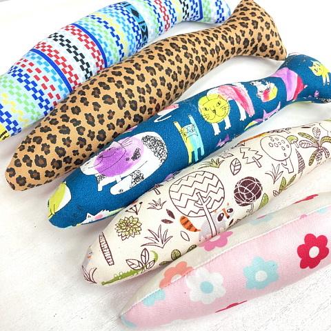 にゃんぱく宣言 猫 ネコ ねこ キッカー おもちゃ キャットニップ 魚
