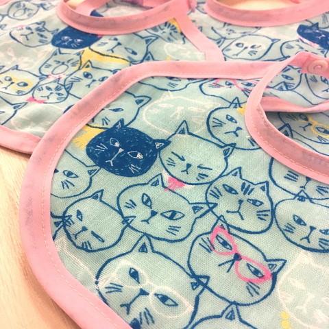 猫 キャット ネコ ねこ よだれかけ スタイ 服 汚れ防止 ウェア なめ防止 長毛 安全バッグル 食事 ごはん 取り外し簡単 安全バックル付き猫用スタイ Y163 にゃんぱく宣言 通販 Yahoo ショッピング