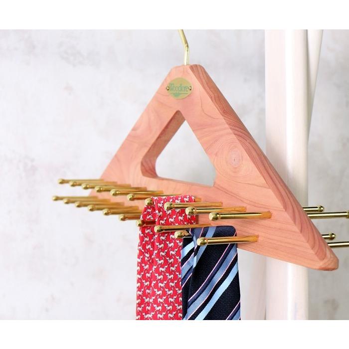 ウッドロア　Woodlore　クラシックシダーハンガー レッドシダー　4本セット ウッドロア Woodlore クラシックシダーハンガー レッドシダー 4本