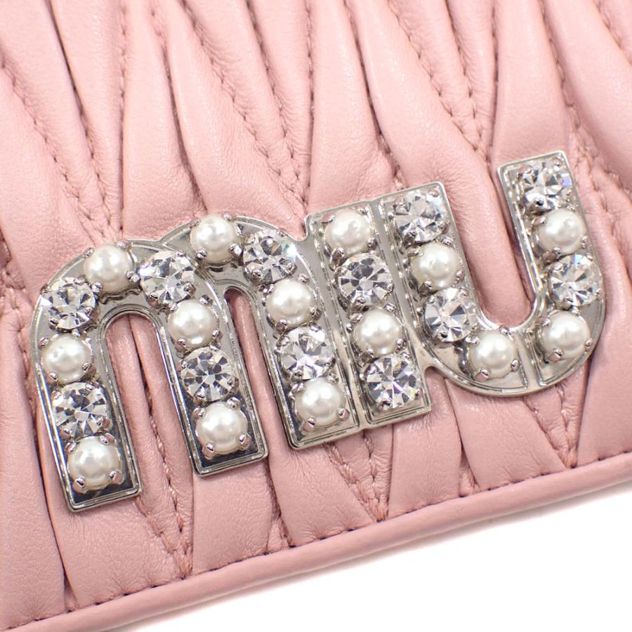 miu 値下げしました ミュウミュウ 二つ折り 財布 マテラッセ miu 値下げしました ミュウミュウ 二つ折り 財布 マテラッセ