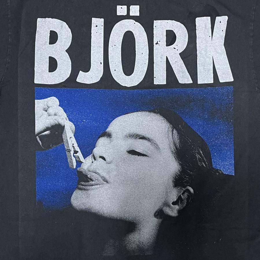 ★Bjork★ビョーク★ライブTシャツ★Ｓサイズ★送料込 再値下☆Bjork☆ビョーク☆ライブTシャツ☆Sサイズ☆送料込