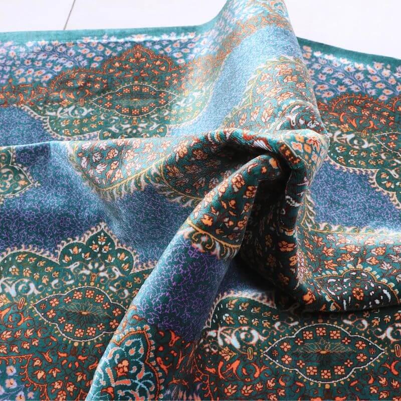 ペルシャ絨毯／モスタファザーデ工房 135×82cm イラン産 手織り  シルク100％ ラグ  ラグマット（FN-70299）の画像