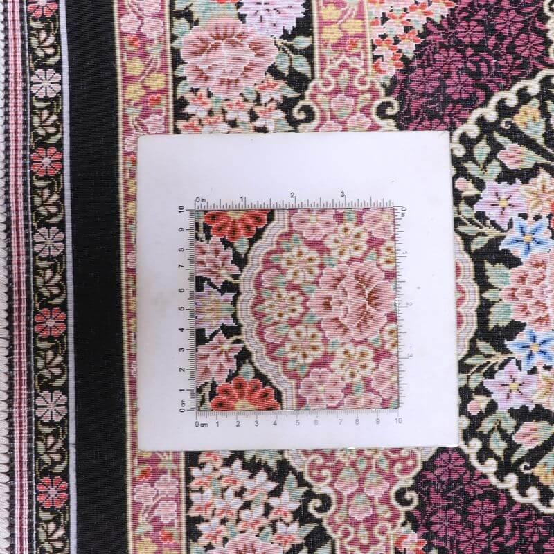 ペルシャ絨毯／エスファハーニヤン工房 128番 125×79cm イラン産 手織り  シルク100％ ラグ  ラグマット（FN-70300）の画像