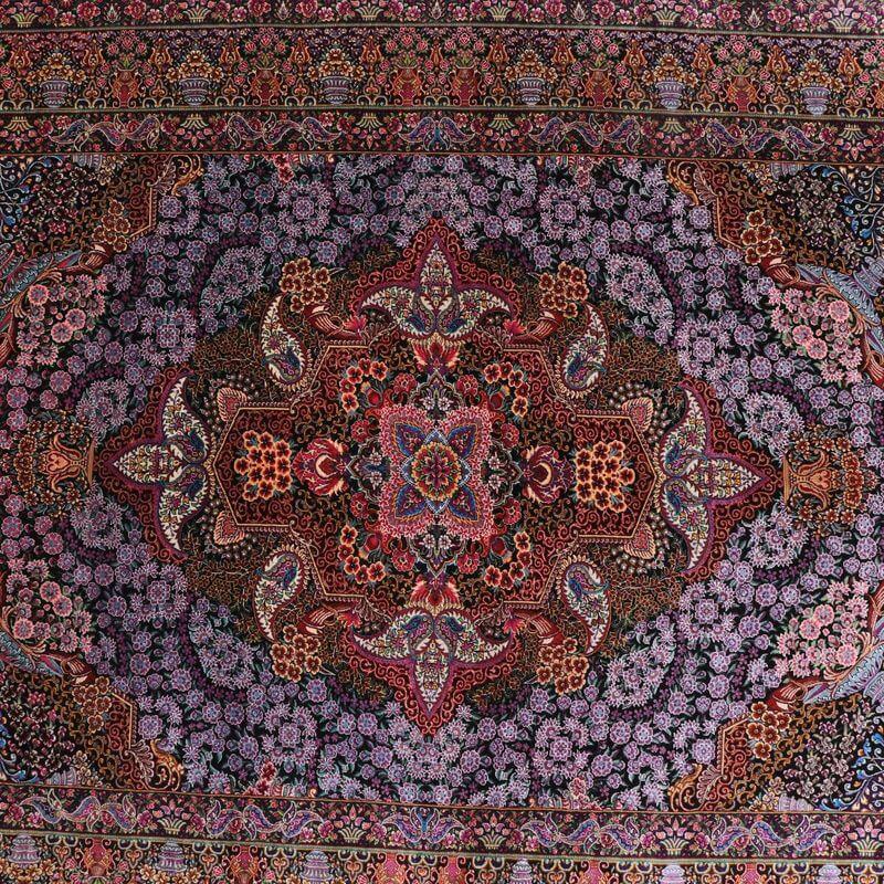 ペルシャ絨毯／ヌーリ工房 192×138cm イラン産 手織り  シルク100％ ラグ  ラグマット（FN-70340）の画像