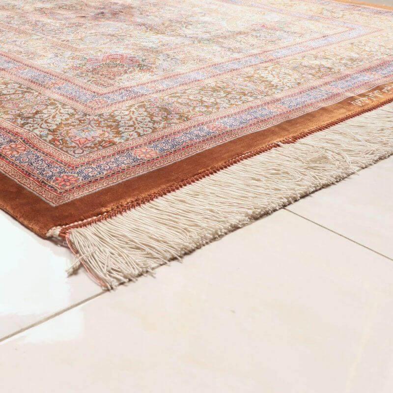 ペルシャ絨毯／ヌーリ工房 151×101cm イラン産 手織り  シルク100％ ラグ  ラグマット（FN-70352）の画像