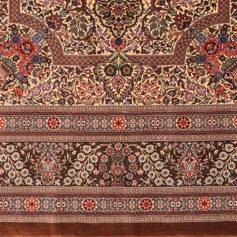ペルシャ絨毯／ヌーリ工房 151×101cm イラン産 手織り  シルク100％ ラグ  ラグマット（FN-70352）の画像