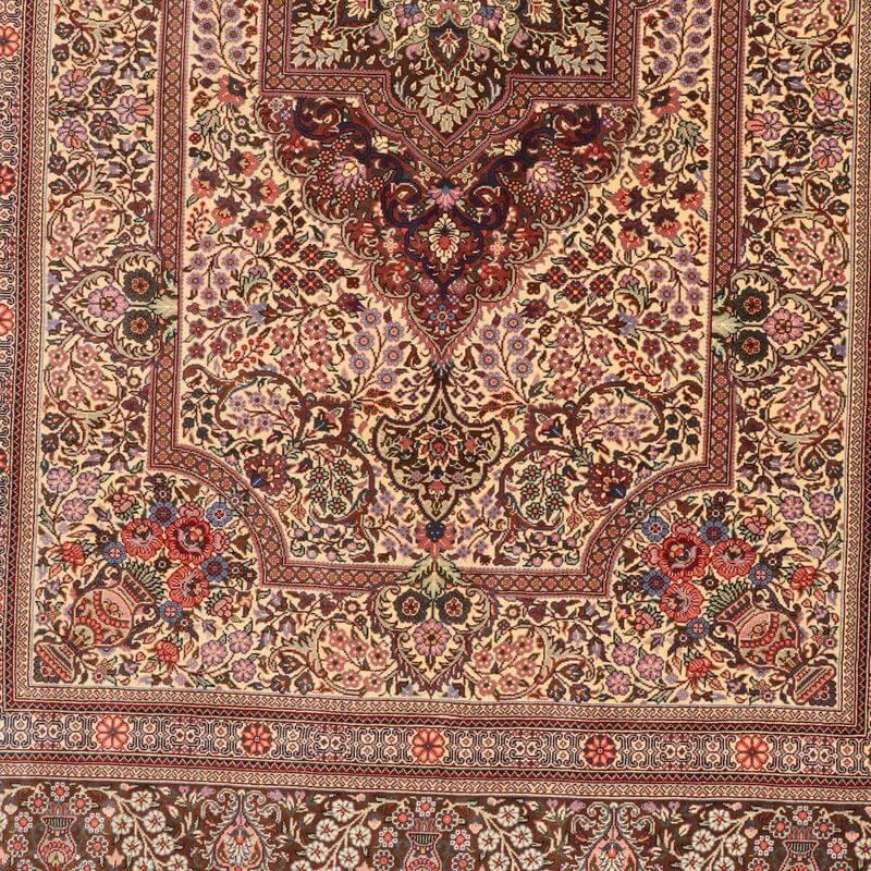ペルシャ絨毯／ヌーリ工房 151×101cm イラン産 手織り  シルク100％ ラグ  ラグマット（FN-70352）の画像