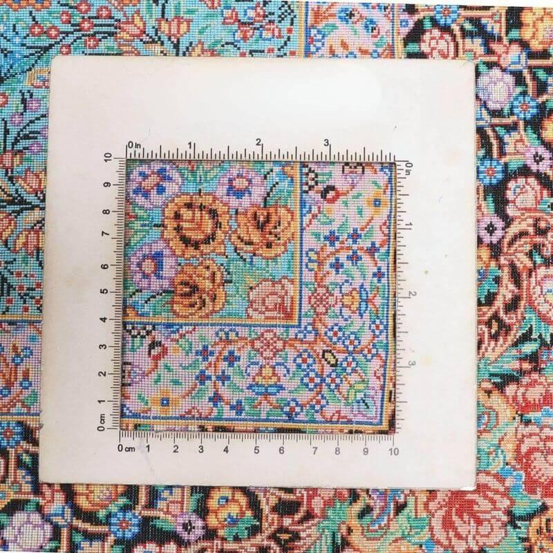 ペルシャ絨毯／エスファハーニヤン工房 128番 155×99cm イラン産 手織り  シルク100％ ラグ  ラグマット（FN-70358）の画像