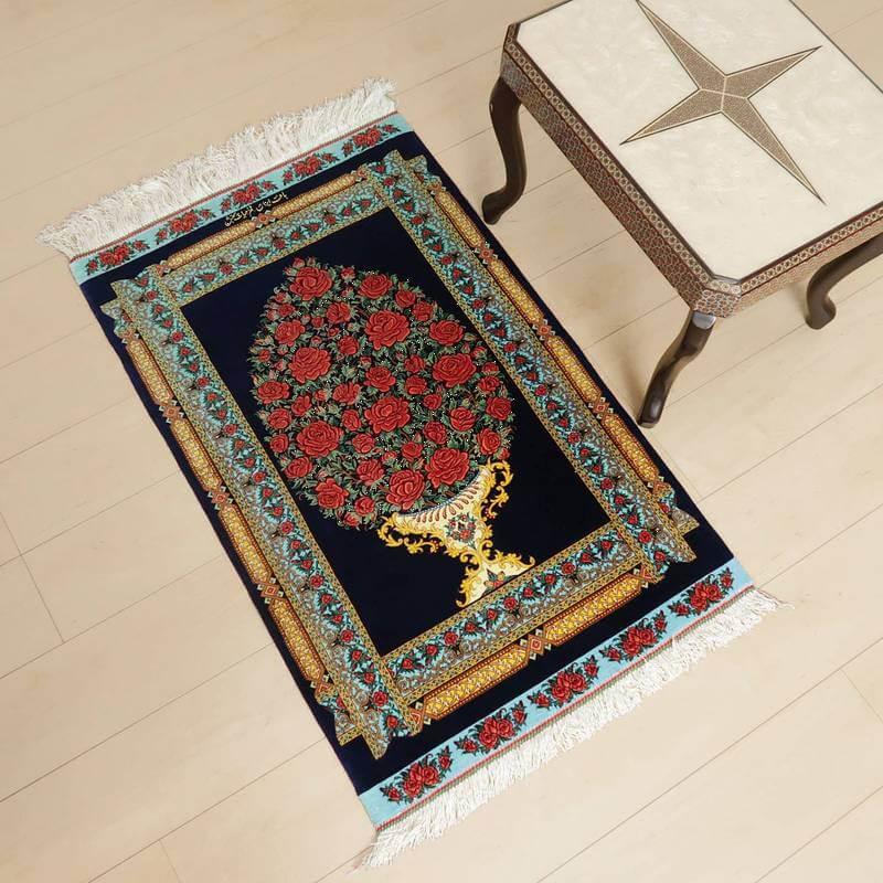 ペルシャ絨毯 イラン シルク100% クム産 コム産 約123cm×82cm ペルシャ絨毯 イラン じゅうたん・クム産 シルク 100％ 102×65cm