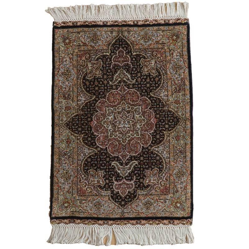 手織りペルシャ絨毯新品タブリーズ産ウール&シルク80cm × 57cm