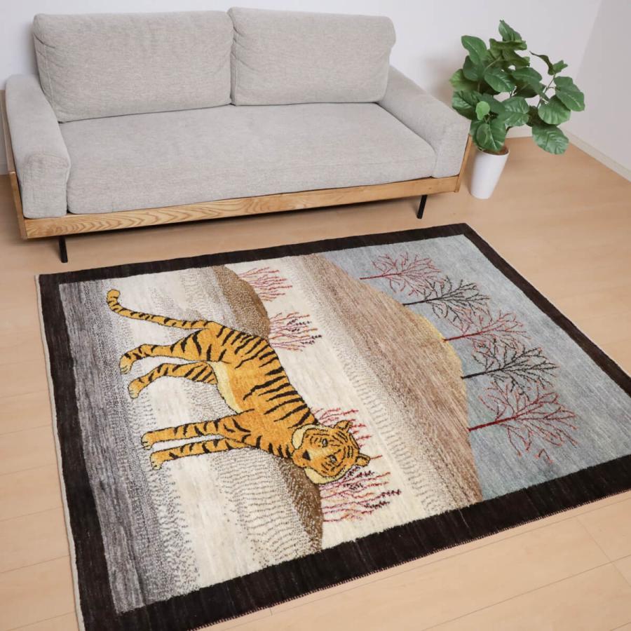 ゾランヴァリ製 ギャッベ（ルリバフ）リビングサイズ（234×204cm