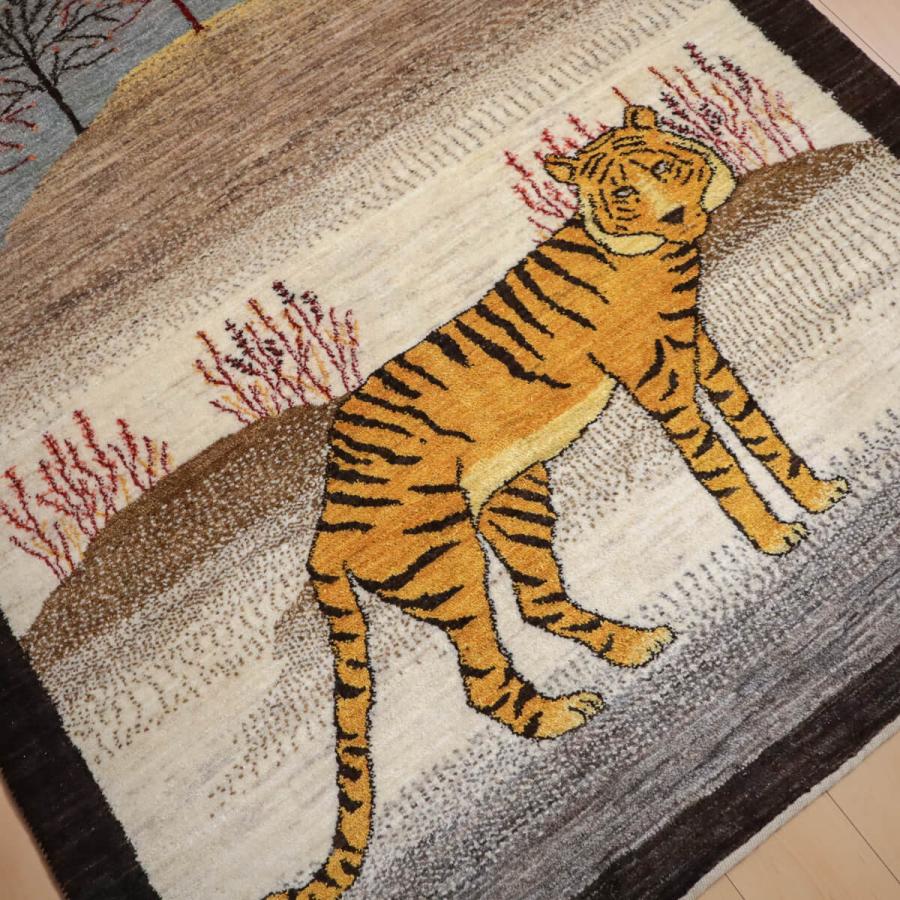 ギャッベ／ルリバフ 192×151cm イラン産 手織り リビング ウール