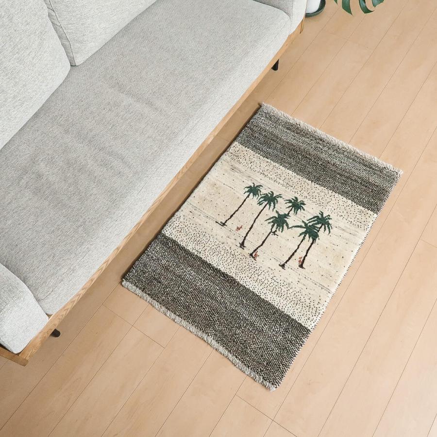 プレミアムギャッベ 絨毯／ホシナマイ（カシュクリ） 105×72cm イラン 