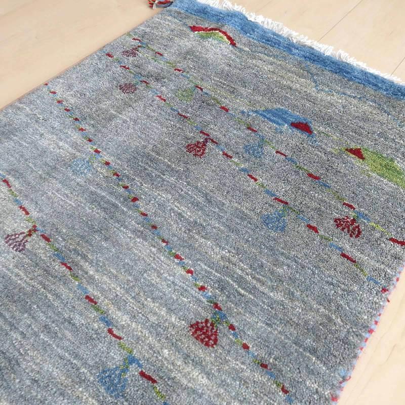 プレミアムギャッベ 絨毯／ホシナマイ（ルリバフ） 87×60cm イラン産 