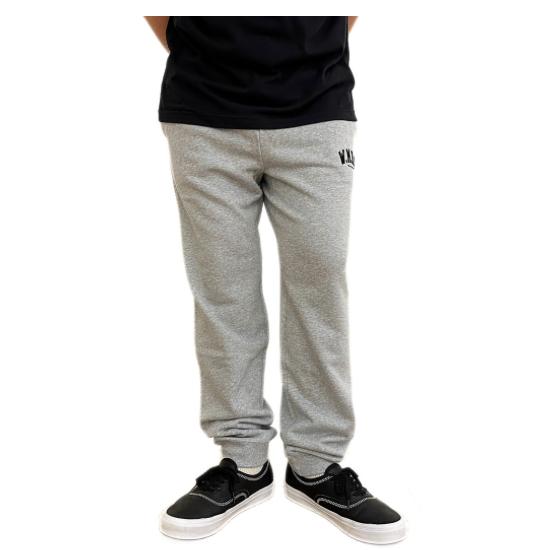 White Mountaineering (ホワイトマウンテニアリング)  WMBC COLLEGE LOGO SWEATPANTS BLACK｜o-mureys｜04