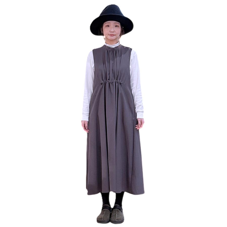 ITOCHI (イトチ) Nylon twill gathered sleeveless dress -Charcoal 