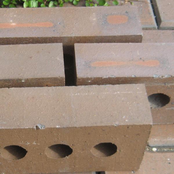 アウトレットレンガ 三河サイズ三つ穴ブラウン お庭の玉手箱 通販 Yahoo ショッピング