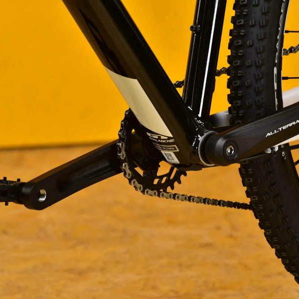 GT ジーティー 2025年モデル AVALANCHE COMP アバランチェ コンプ 27.5インチ マウンテンバイクの画像