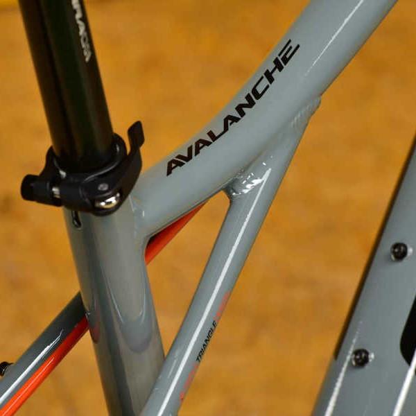 GT ジーティー 2025年モデル AVALANCHE SPORT アバランチェ スポーツ