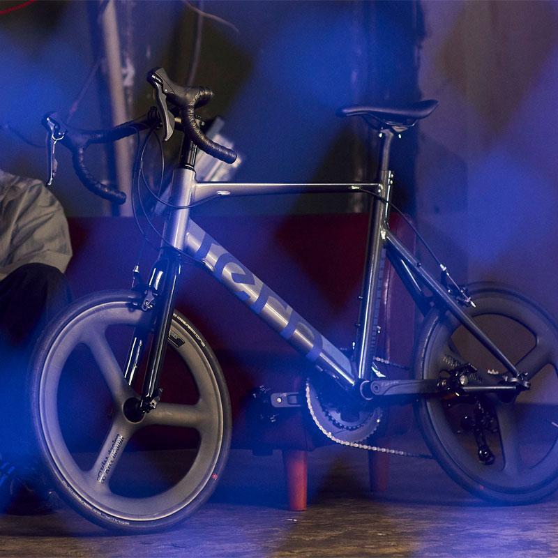 tern ターン 2026年モデル Surge サージュ 限定カラー 2x8s 小径車