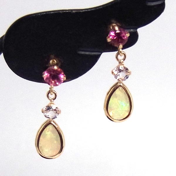 カラーオパールのシャンデリアピアス オパールの遊色を軟骨で│K10オパール 軟骨ピアス – PICOLLET