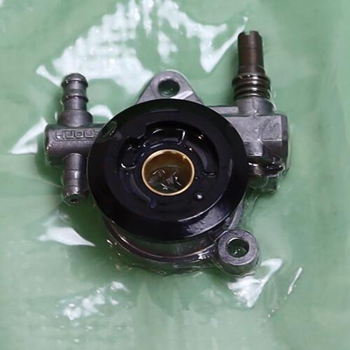 オイルポンプ・ウォームギアセットA チェンソー GZ3500T-EZ用 Zenoah